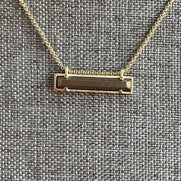 Kendra Scott Leanor Necklace - Picture 3 of 6